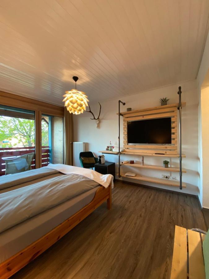 Doppelzimmer Mit Bad & Balkon Simmersfeld Exterior foto